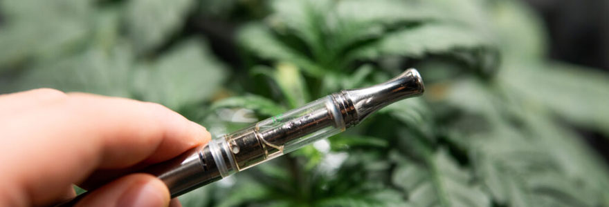 Vaper du CBD médical